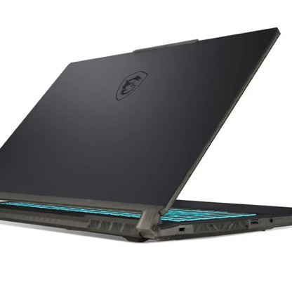 MSI Cyborg 15 A13VF Core I7-13va | RTX 4060 (8GB) | 24GB RAM | 512GB SSD - Teclado Internacional [CYBORG15A13VF-1483US] - Buen Estado