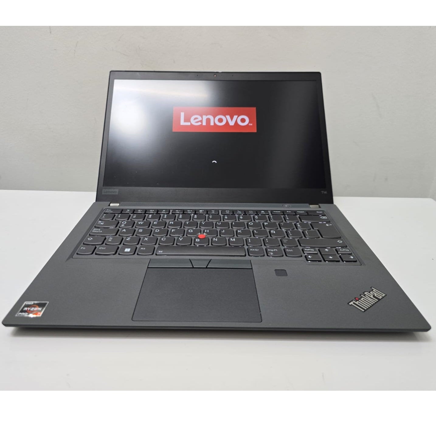 Lenovo ThinkPad T14 Gen 2 AMD Ryzen 7 PRO | 16GB RAM | 512GB SSD [20XLS1WT00] - Buen Estado